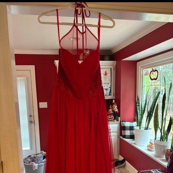 Red Prom Dress Size 7, brand new! - Picture 1 of 6